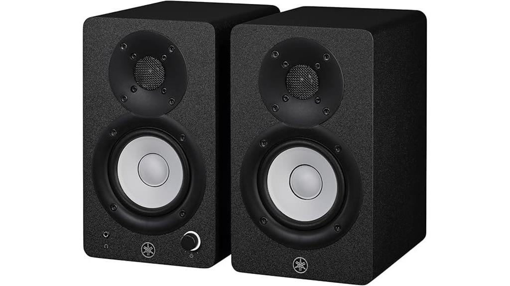 black yamaha hs3 speakers