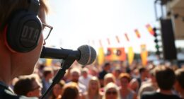 effective crowd audio recording
