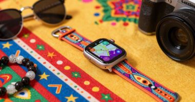 festival fitness navigation smartwatch