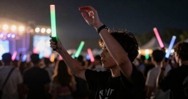 10 Best Music Festival Glow Sticks in 2026
